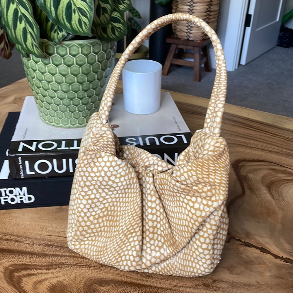 STAUD Felix bag in Fawn interior flaw - Picture 1 of 4